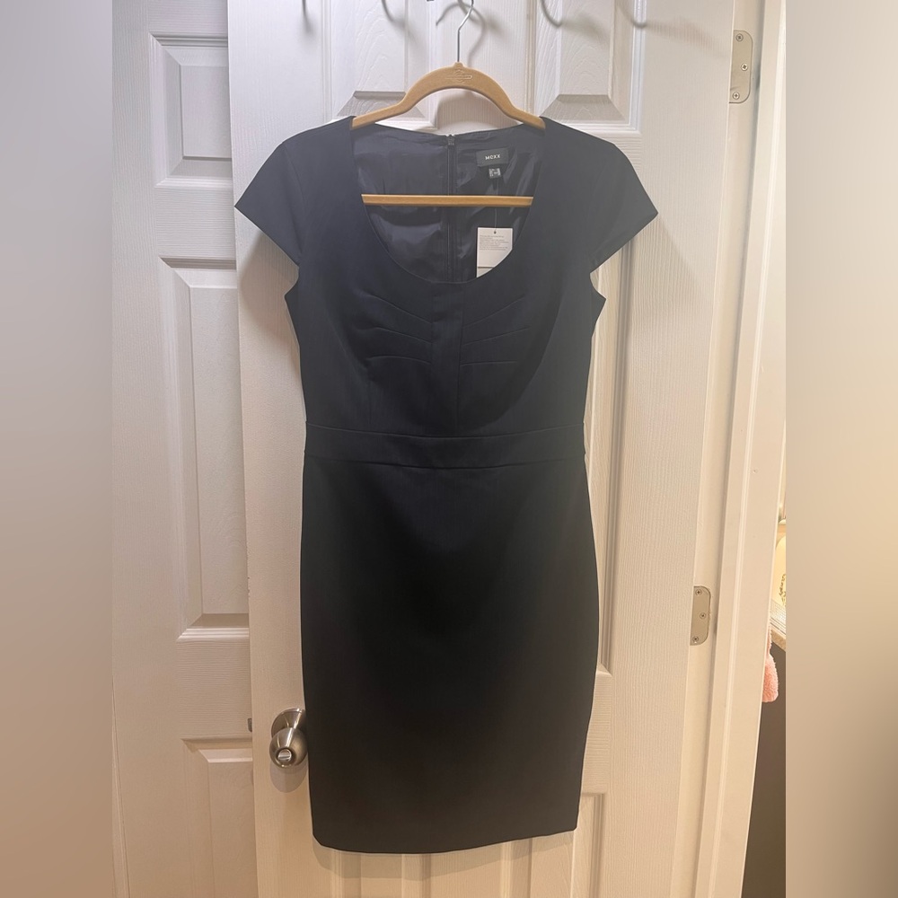 Mexx | Navy Blue, Faint Pinstripe Dress, Scoop Neck, Short Sleeves; Size CA 36